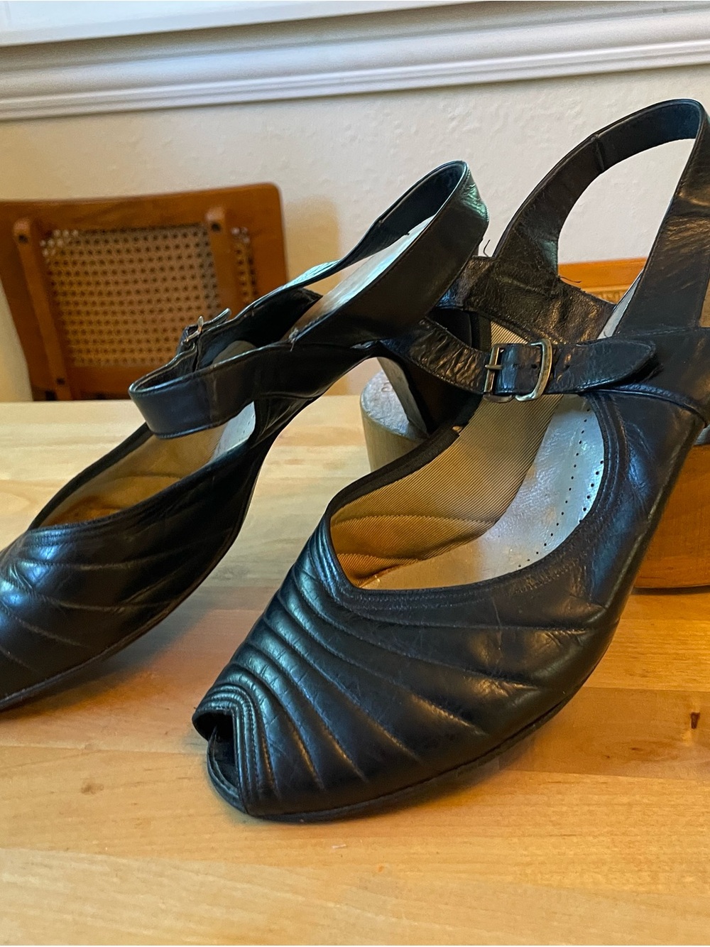 Black 1940s Velvet Step Women’s Peep-Toe Slingback Heels Black Leather St Louis